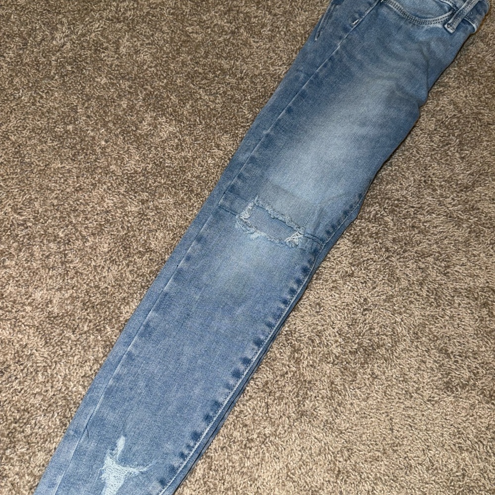 Old Navy Kid’s Light Blue Skinny Jeans